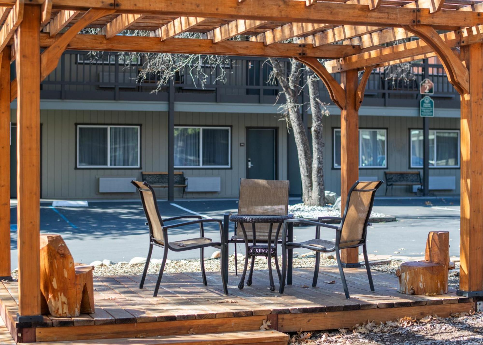 Yosemite Westgate Lodge Groveland Exterior foto
