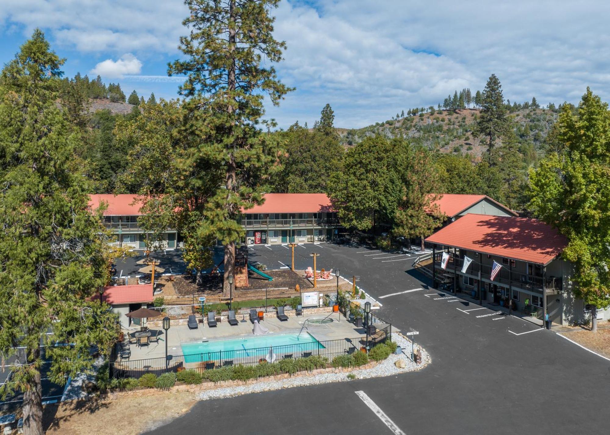 Yosemite Westgate Lodge Groveland Exterior foto
